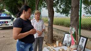 Atentado aeropuerto Camilo Daza Cúcuta
Aeropuerto Camilo Daza,
Aeropuerto de Cúcuta
Atentado en Cúcuta
velaton Policia
15 diciembre
Foto Alfred Pérez