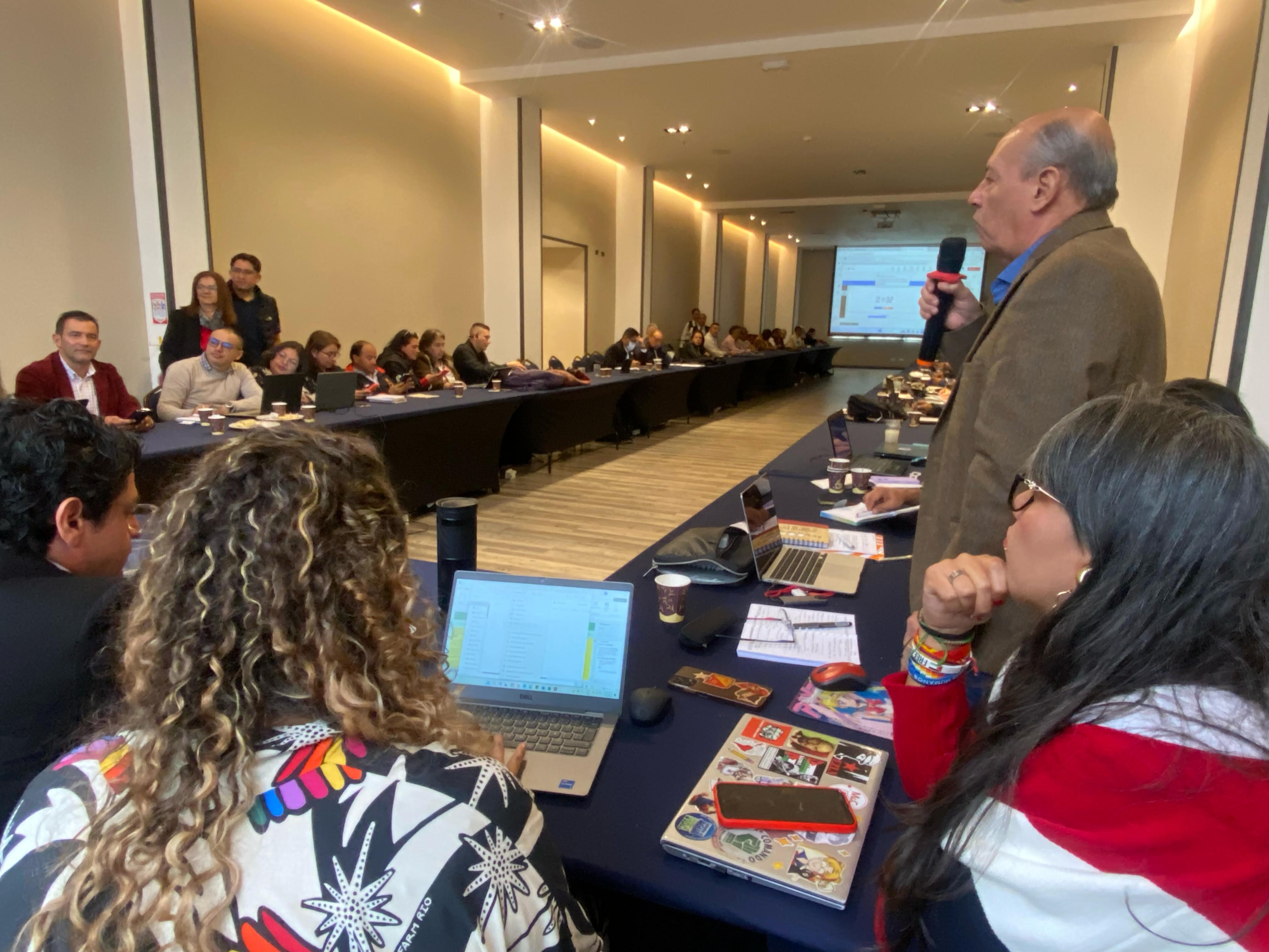 Negociación del salario estatal