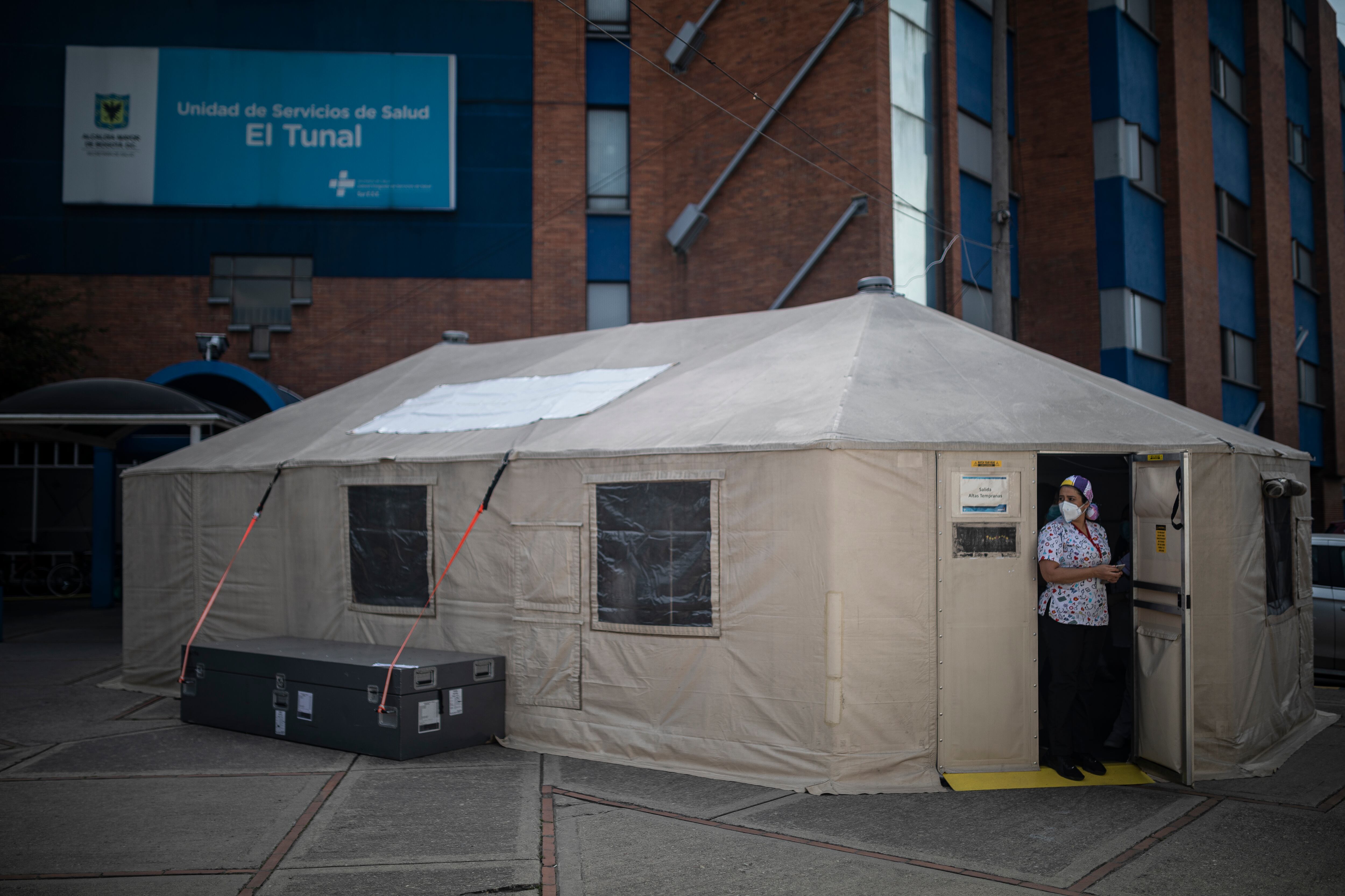 Casco Inyector de Oxigeno a presión para pacientes Covid19