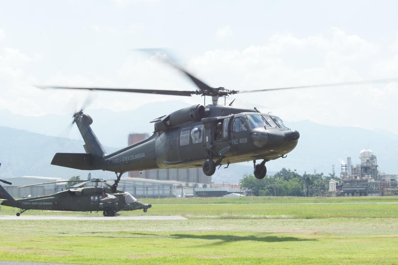Imagenes de la Fuerza Aérea Colombiana en medio de operativos en Valle, Cauca y Nariño.
