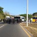 Buses intermunicipales en el peaje de Turbaco