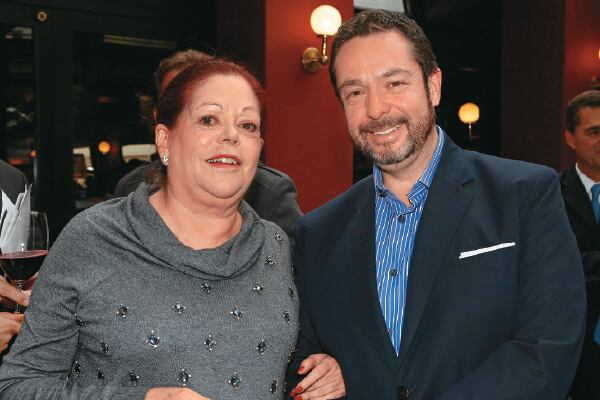 Ivonne Nicholls y Álvaro García.