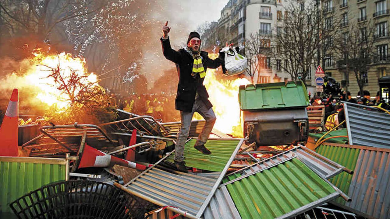 Las protestas contra Macron se radicalizan. Foto: AFP.