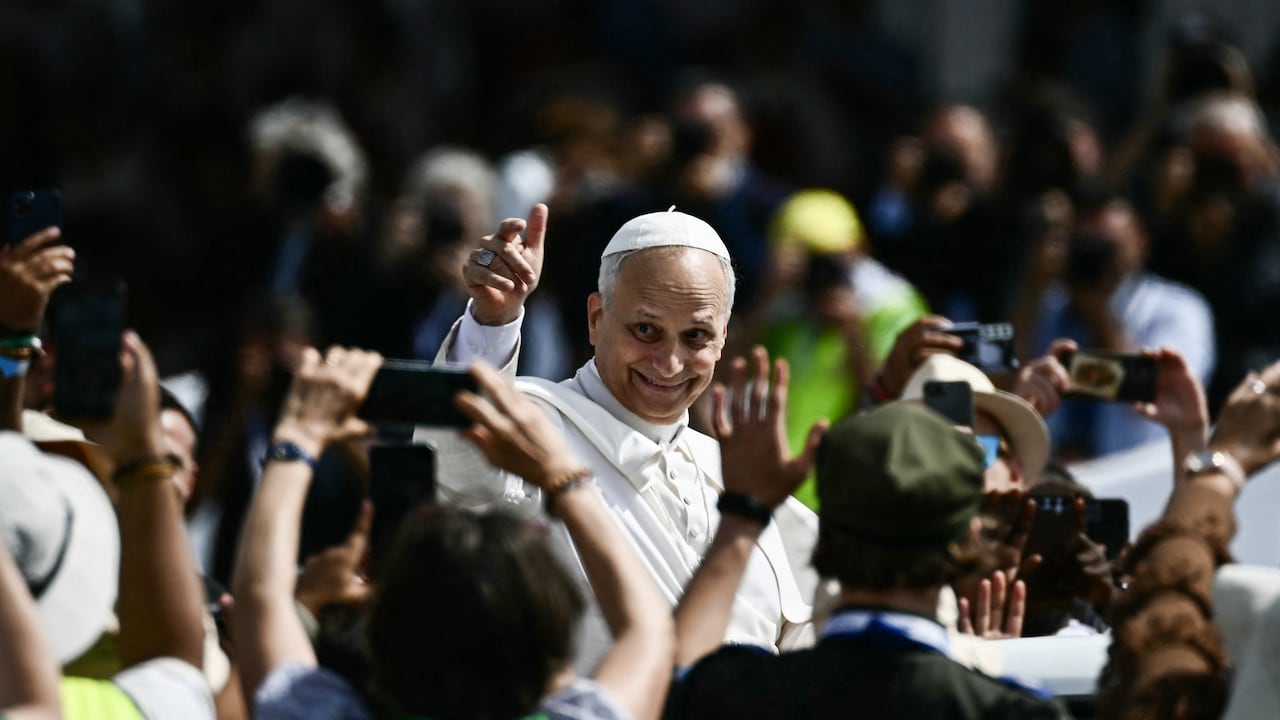 El Papa León XIV presidió una misa final en Roma para más de un millón de jóvenes, la culminación de una peregrinación juvenil que ha atraído a católicos de todo el mundo.