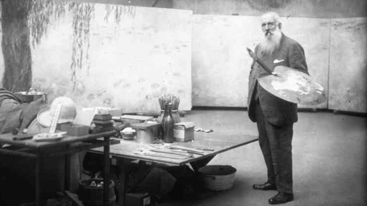 "Las que usualmente interpretamos como muestras de paz y tranquilidad en su pintura realmente se concibieron bajo grandes momentos de ansiedad y angustia". | Claude Monet, 1926 (1840-1926) Agence de presse Meurisse/Bibliothèque nationale de France