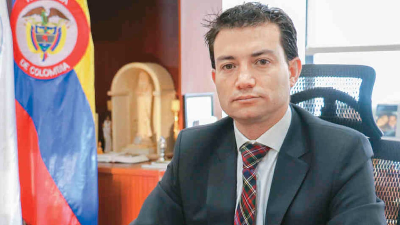 Hasta el viernes, el exauditor Carlos Felipe Córdoba tenía el apoyo de la mayoría de partidos. La U y Cambio Radical fueron los primeros en seguirlo.