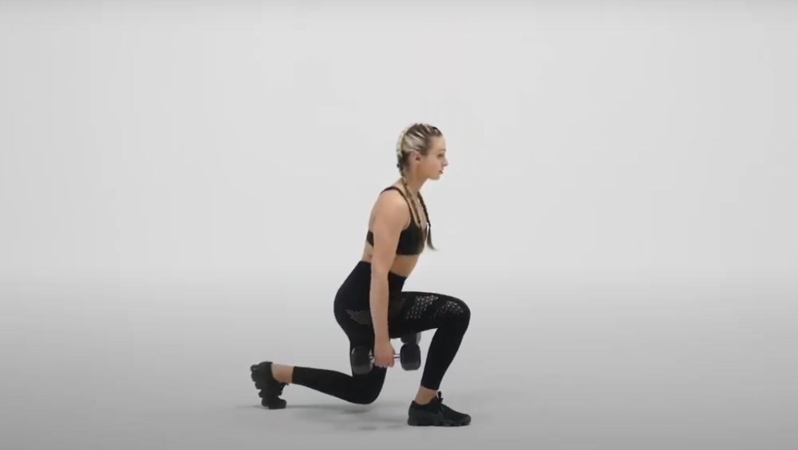 Los desplantes laterales ayudan a fortalecer los músculos de las piernas