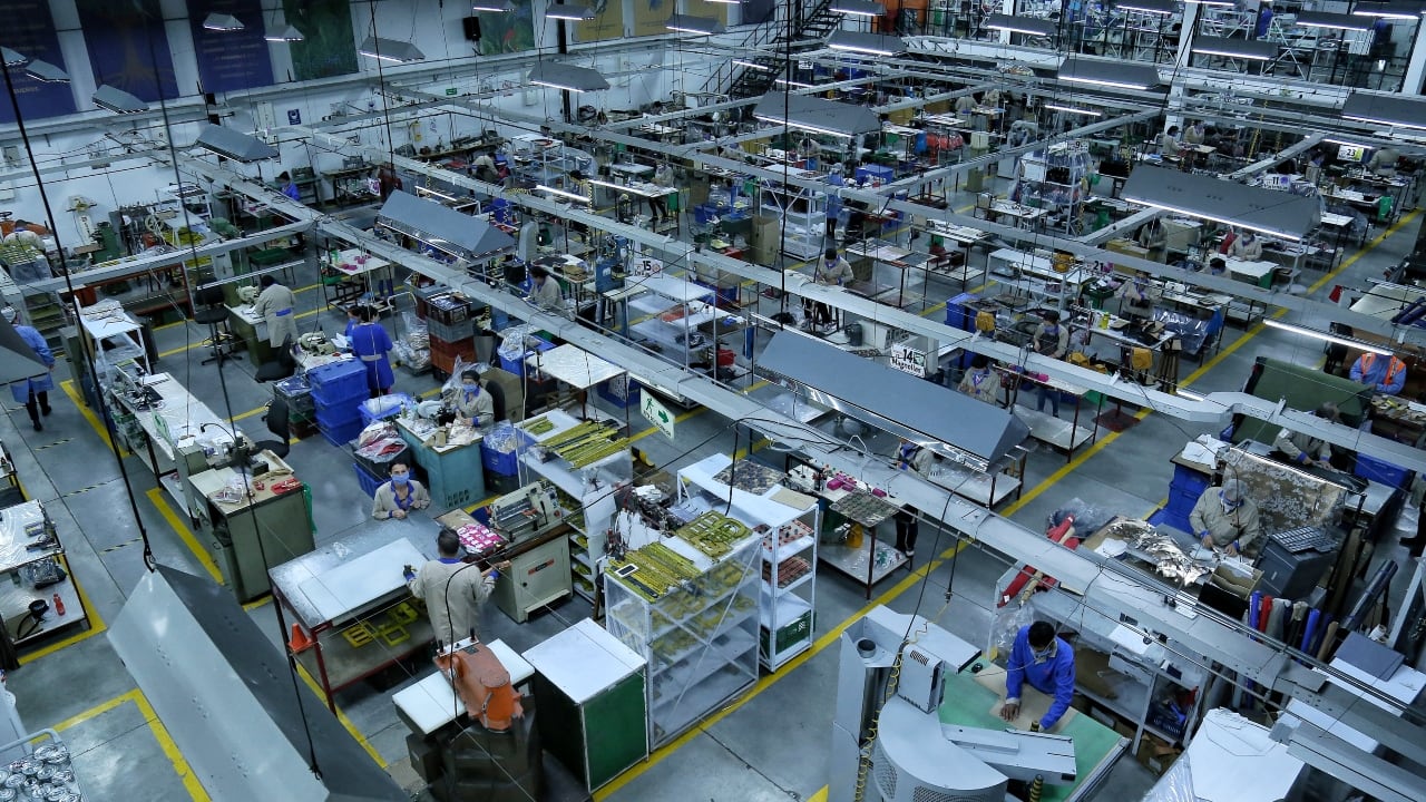 La producción real cayó 3,7% en el mes de agosto.