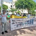 Marchantes en Barranquilla contra presuntos abusos y cobros excesivos de las tarifas de energía.