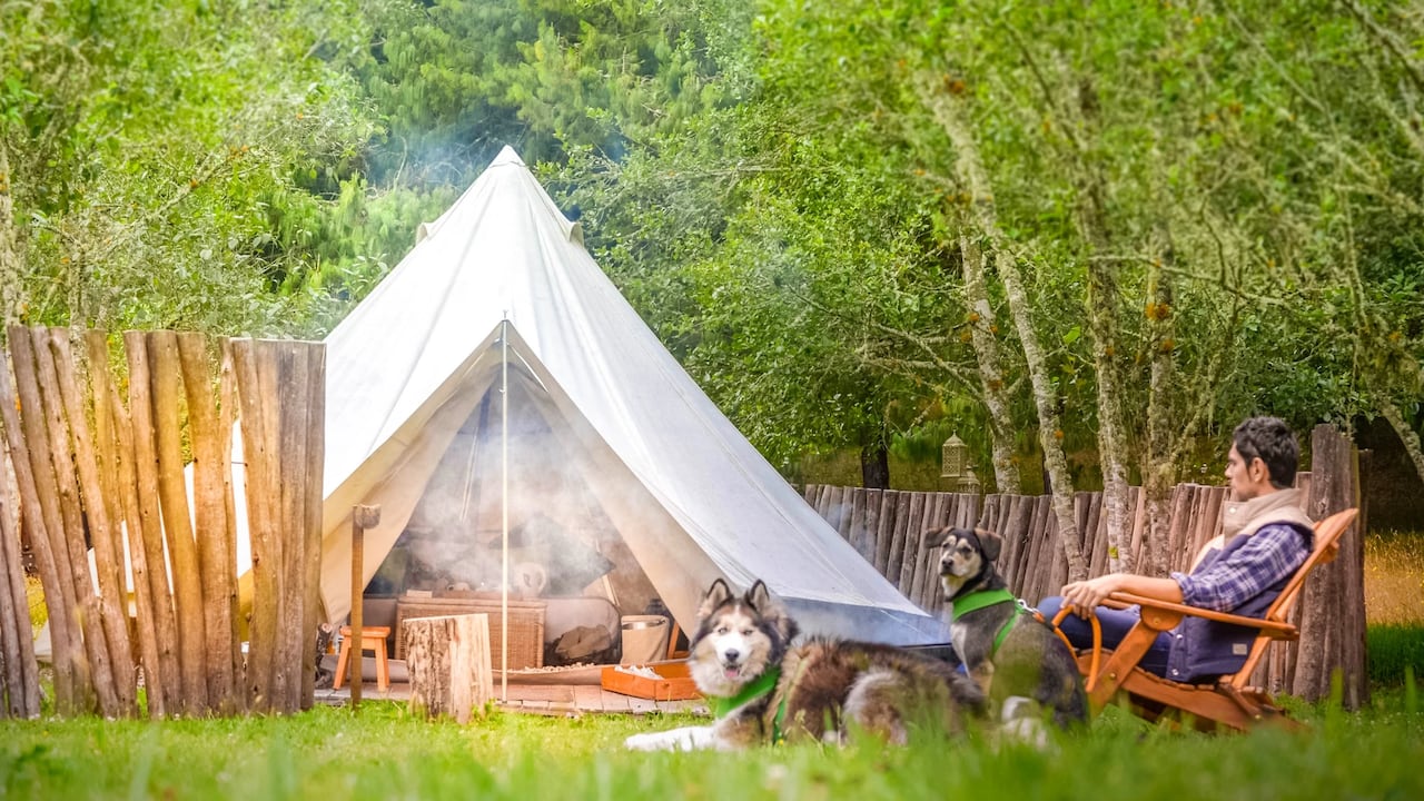 Niddo Suesca, un escenario de desconexión para conectar con la esencia en los farallones de Suesca, Cundinamarca.