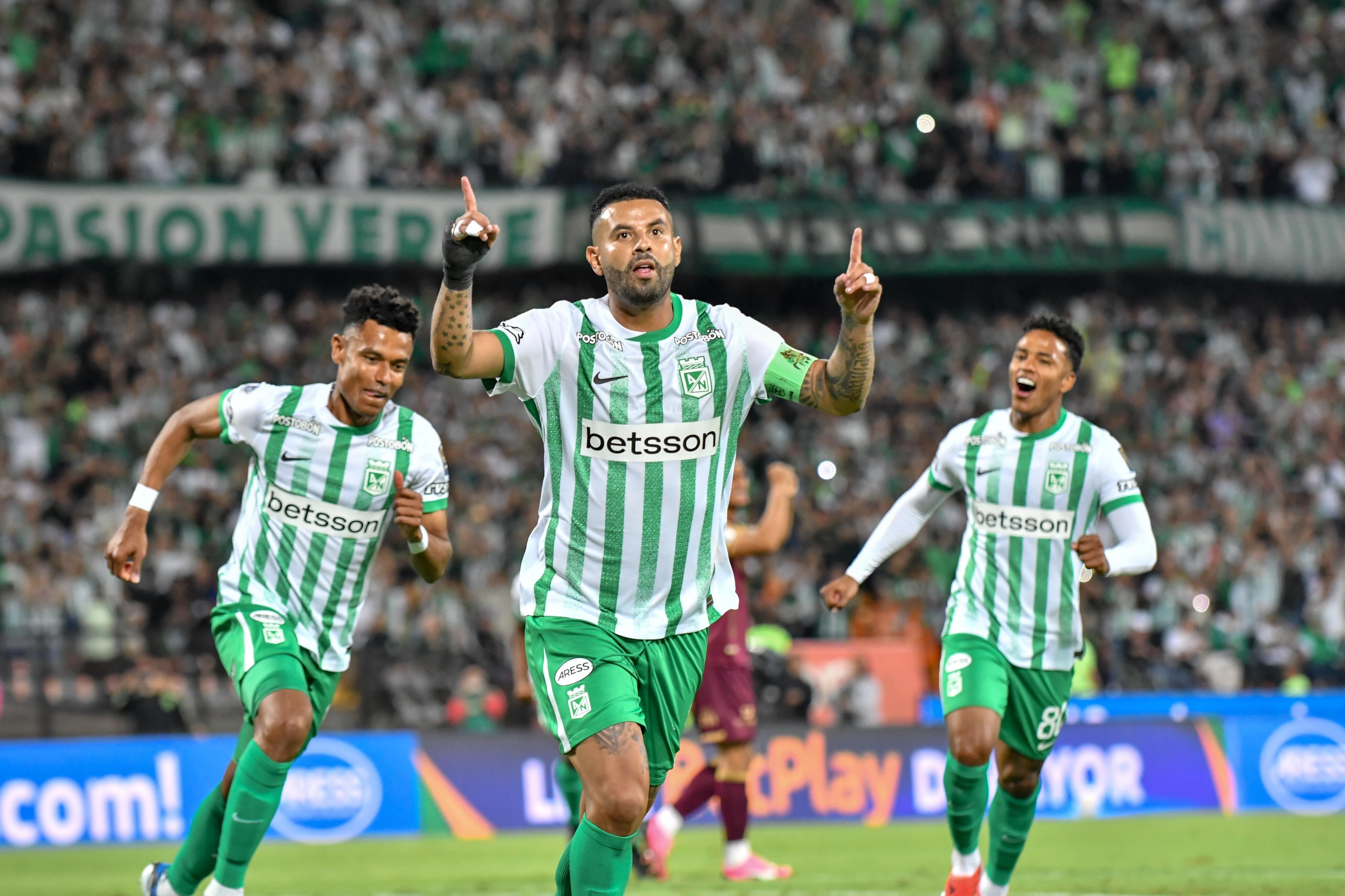 Edwin Cardona celebrando su gol frente a Tolima
