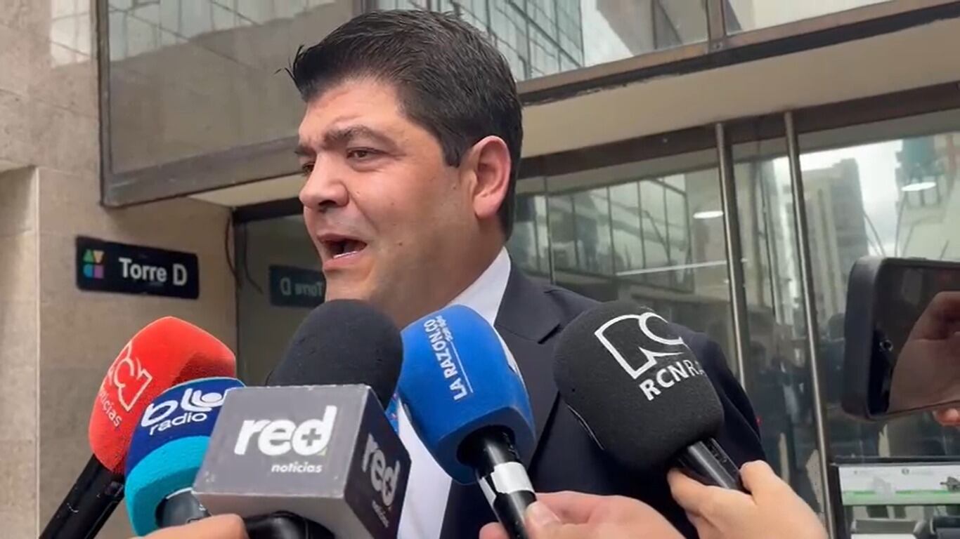 El exsenador Juan Diego Gómez asistió a la declaración que dio Andrés Idárraga en la Corte Suprema por la denuncia que lo vincula con una supuesta red de corrupción en la Polfa.