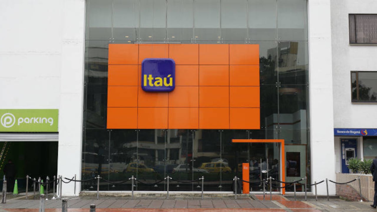 Foto: Oficinas Itaú en Bogotá.