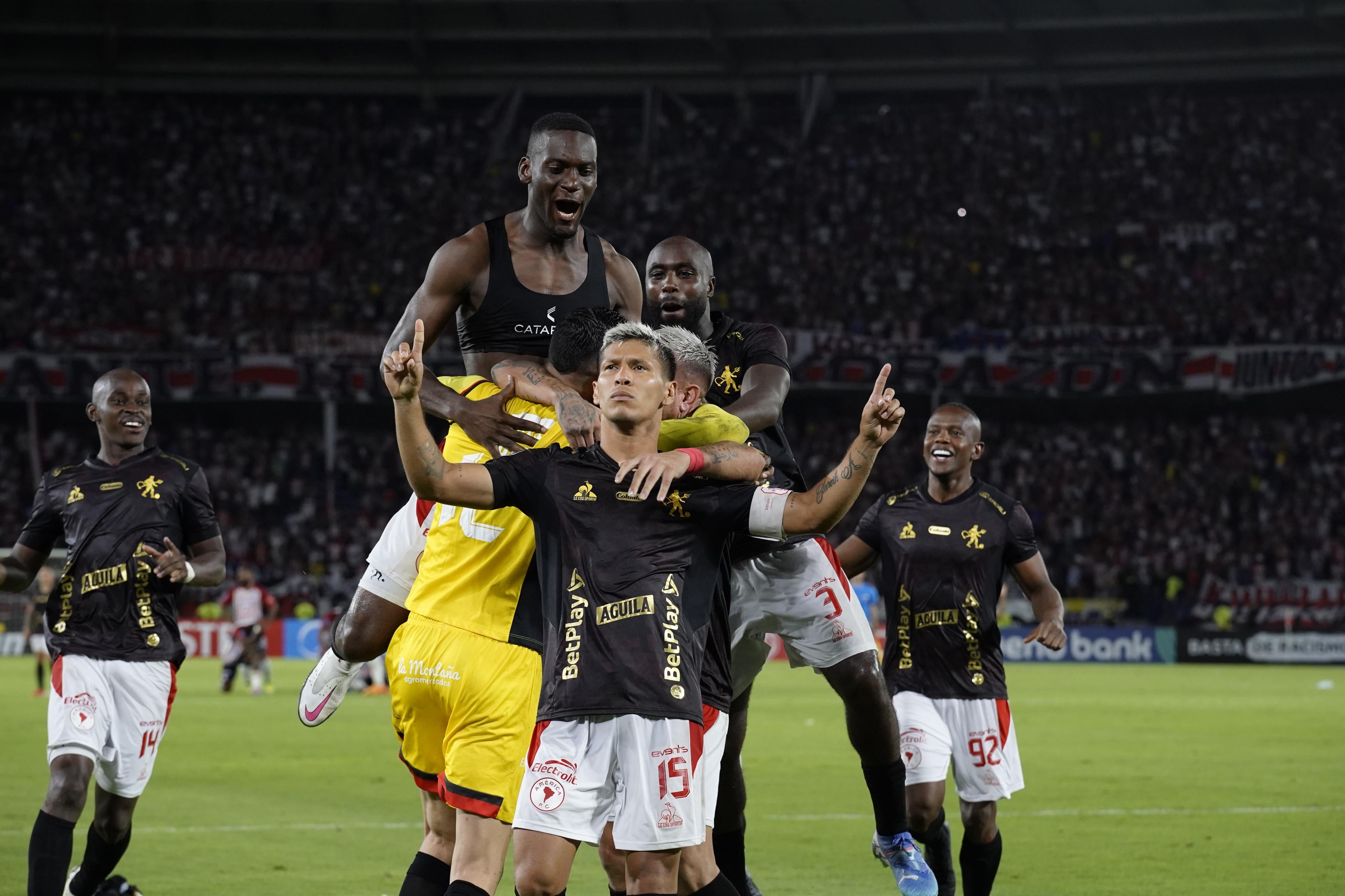 Rafael Carrascal fue el encargado de anotar el penal definitivo para el América de Cali.