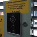 El nuevo Botón de Alerta instalado en estaciones de TransMilenio permite reportar emergencias en tiempo real.