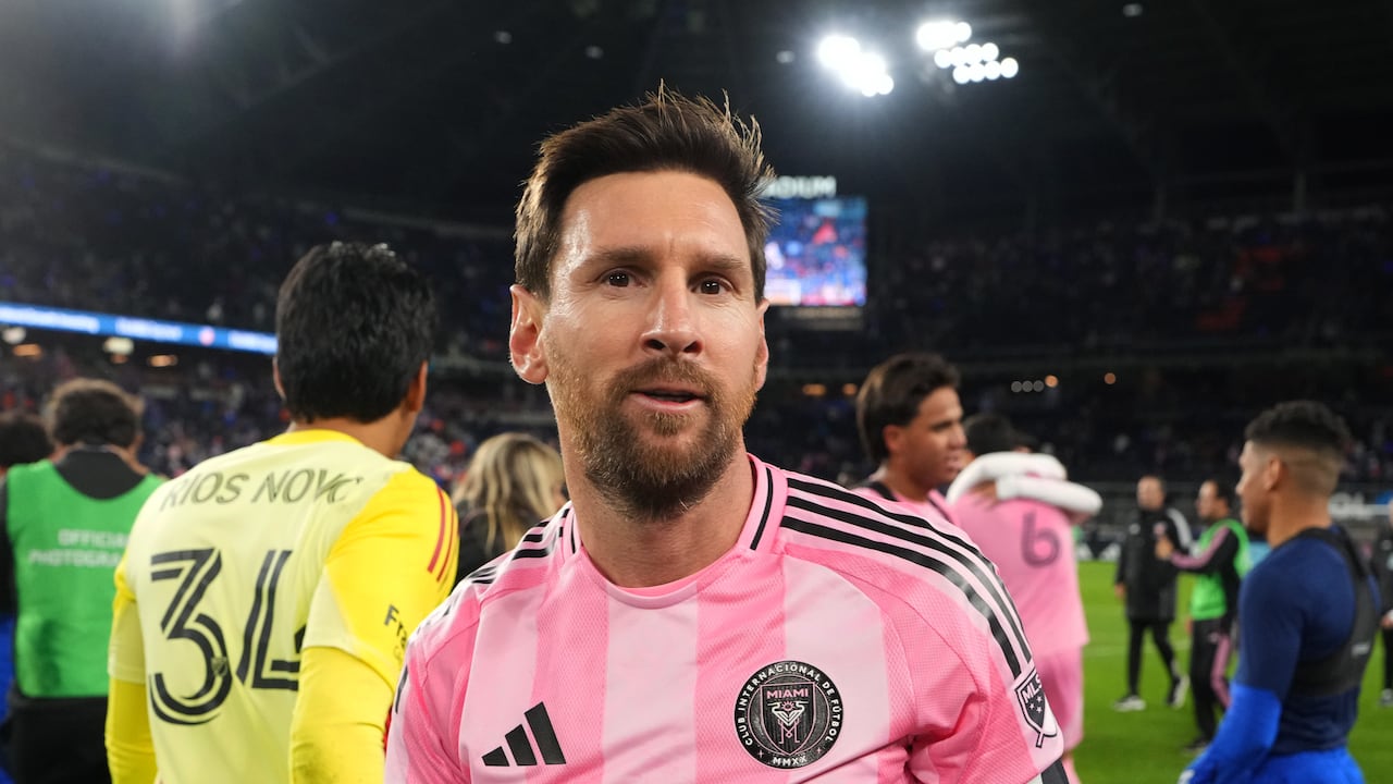 CINCINNATI, OHIO - NOVEMBER 23: Lionel Messi #10 of Inter Miami CF celebrates after winning and advancing to the final following the Conference Semifinal match between FC Cincinnati and Inter Miami FC as part of the 2025 MLS Cup Playoffs at TQL Stadium on November 23, 2025 in Cincinnati, Ohio. (Photo by Jeff Dean/Getty Images)