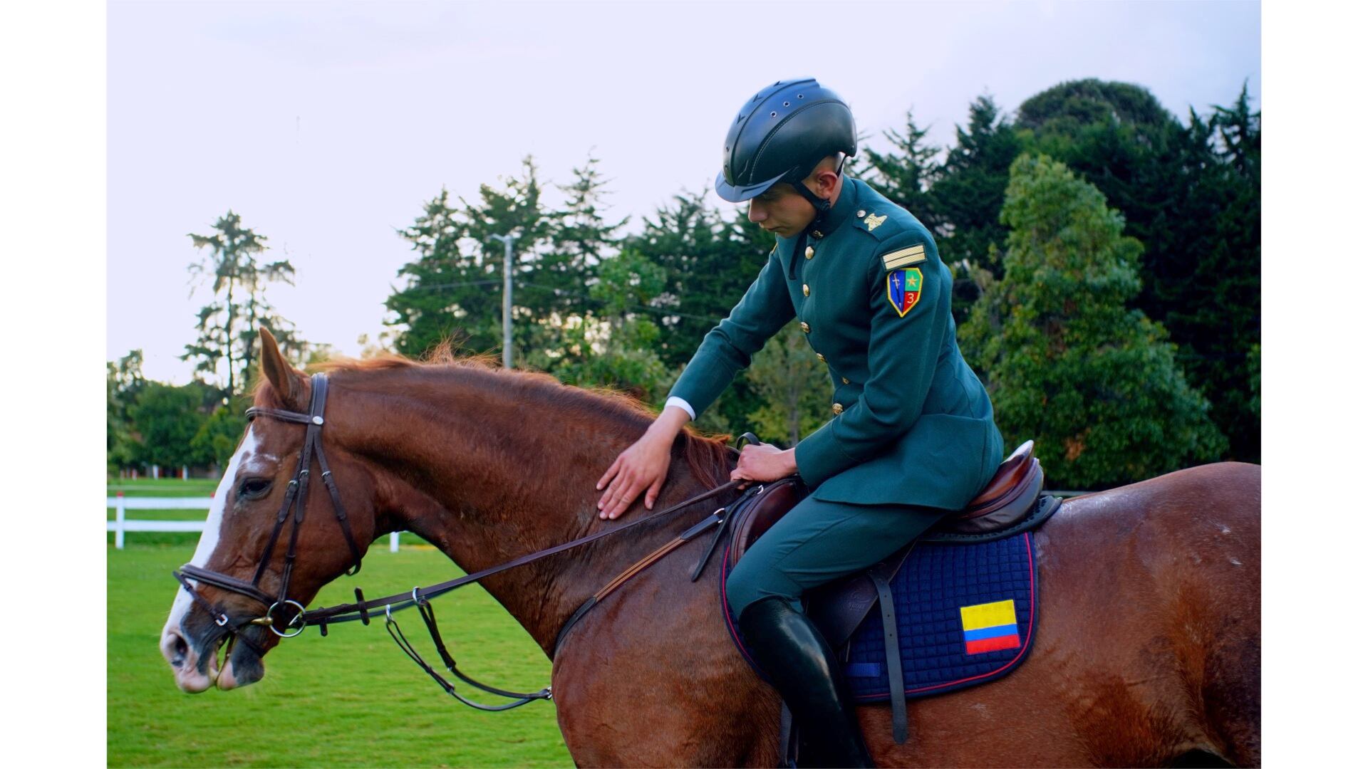 Cadete Santiago Ortega, campeón de salto equino cinco estrellas