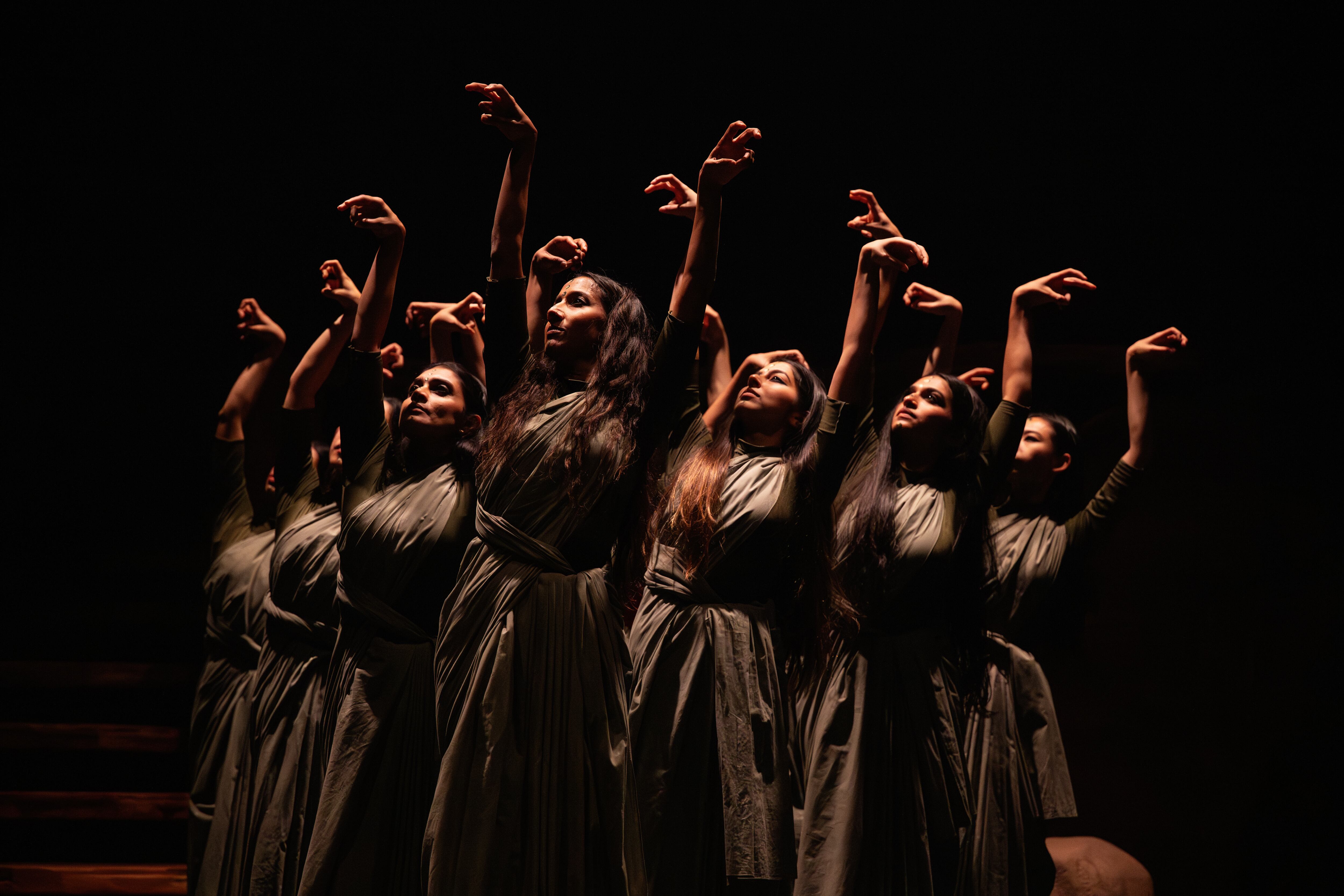 Thikra es un anticipo de De lo Sagrado Universal, festival que en junio reunirá artistas y colectivos de Alemania, Arabia Saudita, Benín, Brasil, Colombia, China, Cuba, Estados Unidos, Francia, India, Reino Unido y Turquía, junto a nueve propuestas nacionales. Foto: Camila Greenwell