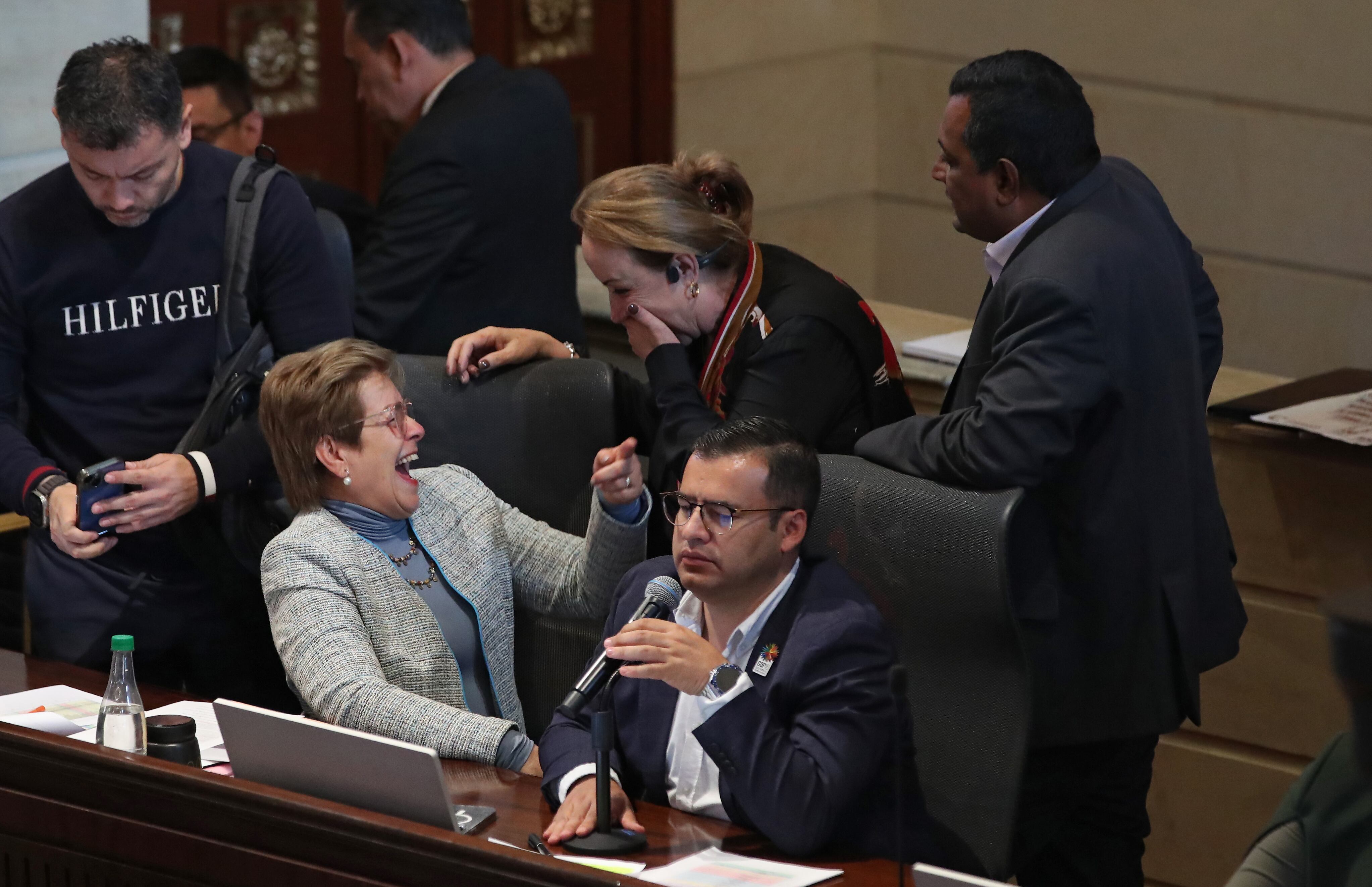 Resumen política 2024