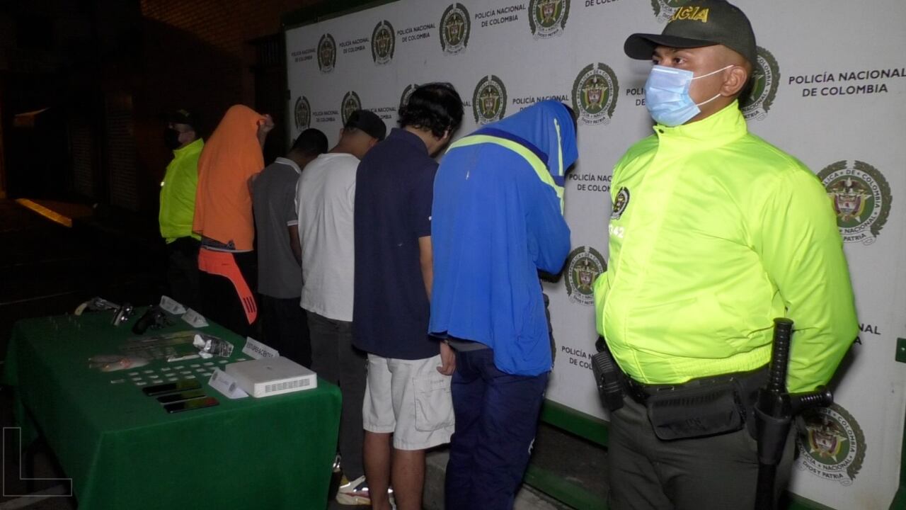 Un cabecilla y cuatro expendedores fueron capturados.