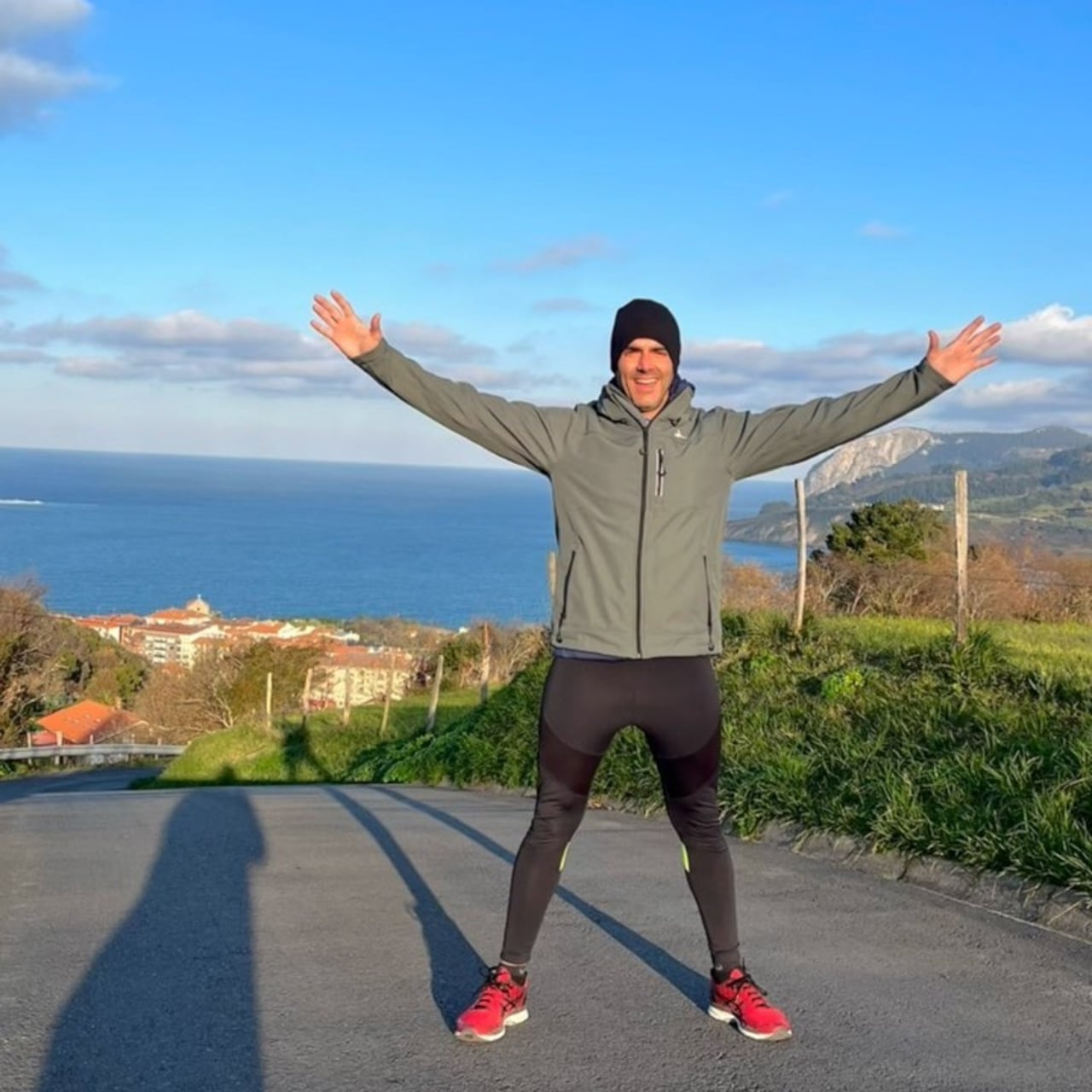 Ernesto Calzadilla es actor, modelo, presentador Colombiano-Venezolano.