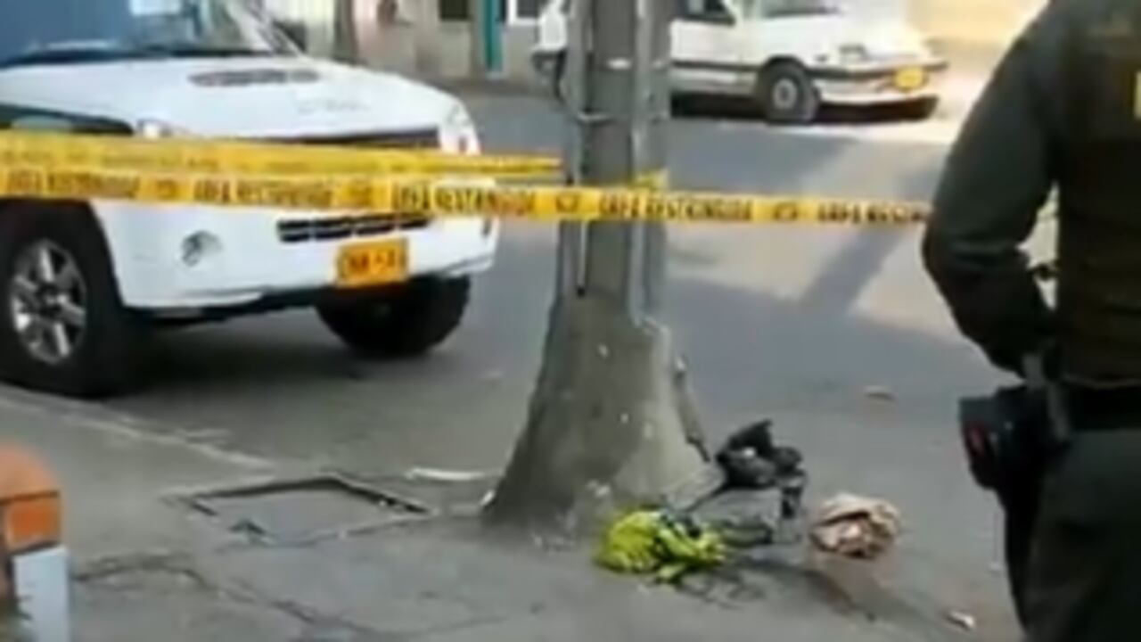 El escabroso hallazgo se registró en la mañana de este martes en un importante corredor vial.