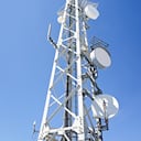torre de comunicaciones moderna