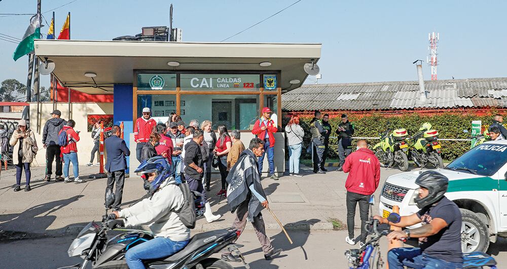     El CAI de Caldas, en la localidad de Kennedy, se había convertido en una especie de centro de operaciones criminales que actuaba en alianza con el macabro Tren de Aragua.
