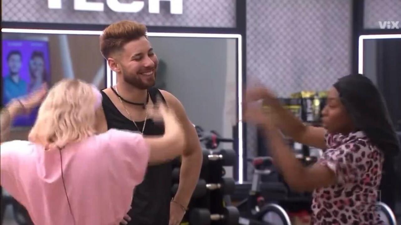 Karen Sevillano y Ornella Sierra le hacen ritual a Melfi para que se aleje de Nataly Umaña