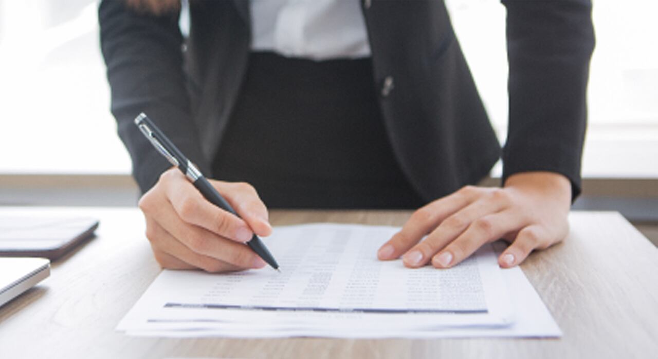 Los sectores comercio y servicios son los principales usuarios de los contratos de prestación de servicios. 