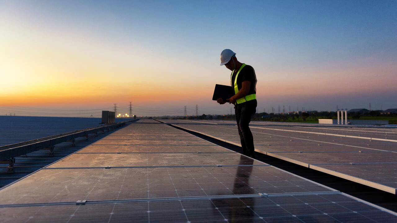 Atlas Renewable Energy es líder internacional en energía renovable con una cartera de
4,4 GW de proyectos contratados en Latinoamérica.
