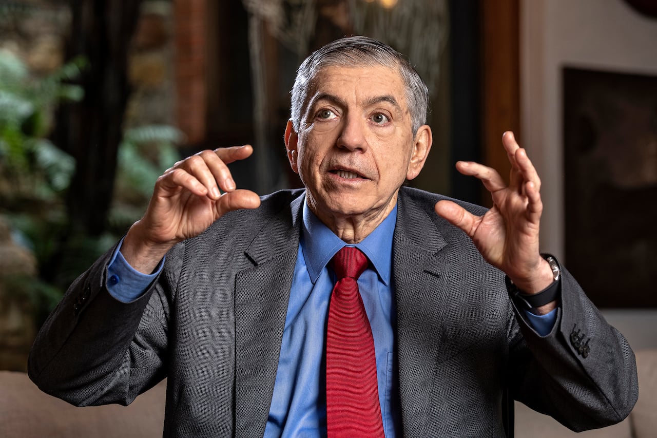CESAR GAVIRIA