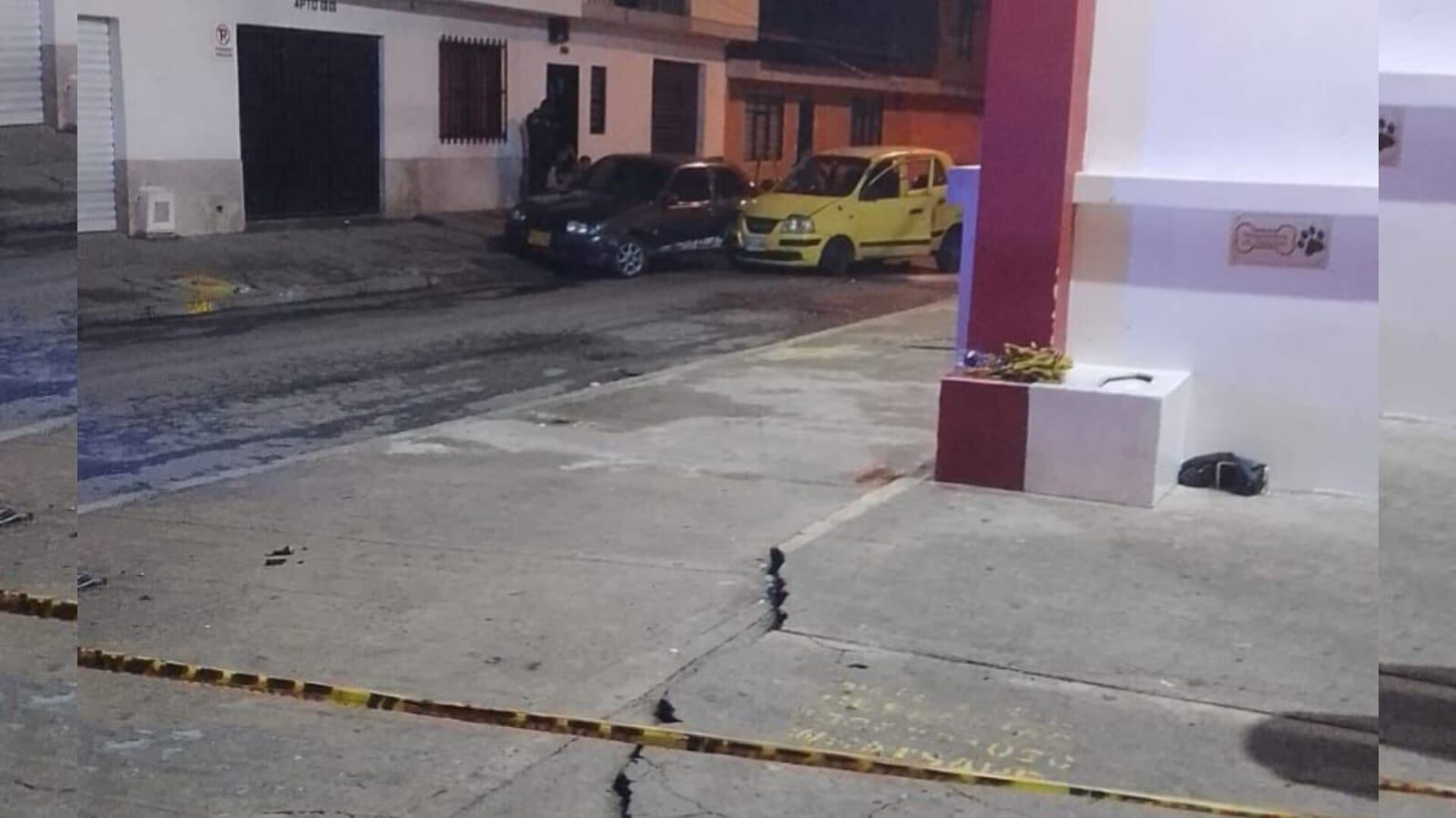 Asesinan a taxista en el barrio La Primavera de Cali: presuntos sicarios en moto le dispararon sin piedad.