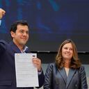 Rodrigo Lara inscribió su candidatura a la Alcaldía de Bogotá.