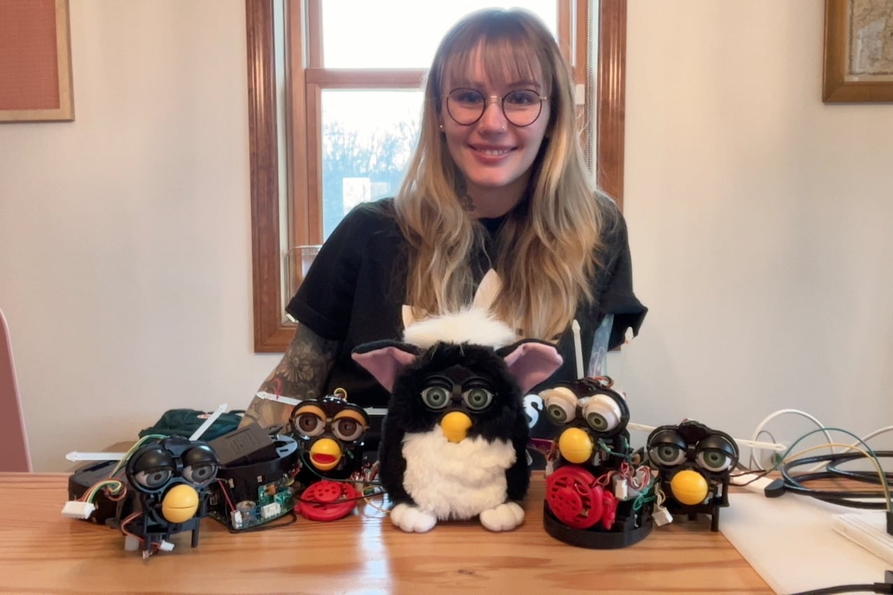 'Furby' lanza terrible predicción.