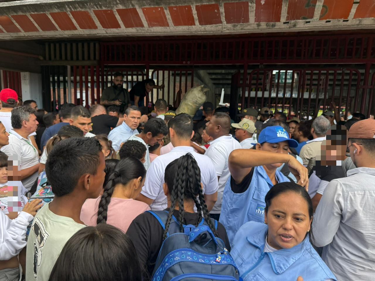 En el escenario deportivo también están siendo censadas las víctimas de desplazamiento en el Catatumbo.