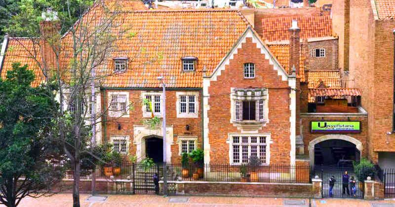 La Institución Universitaria de Colombia. Foto de Juan Camilo Sierra.