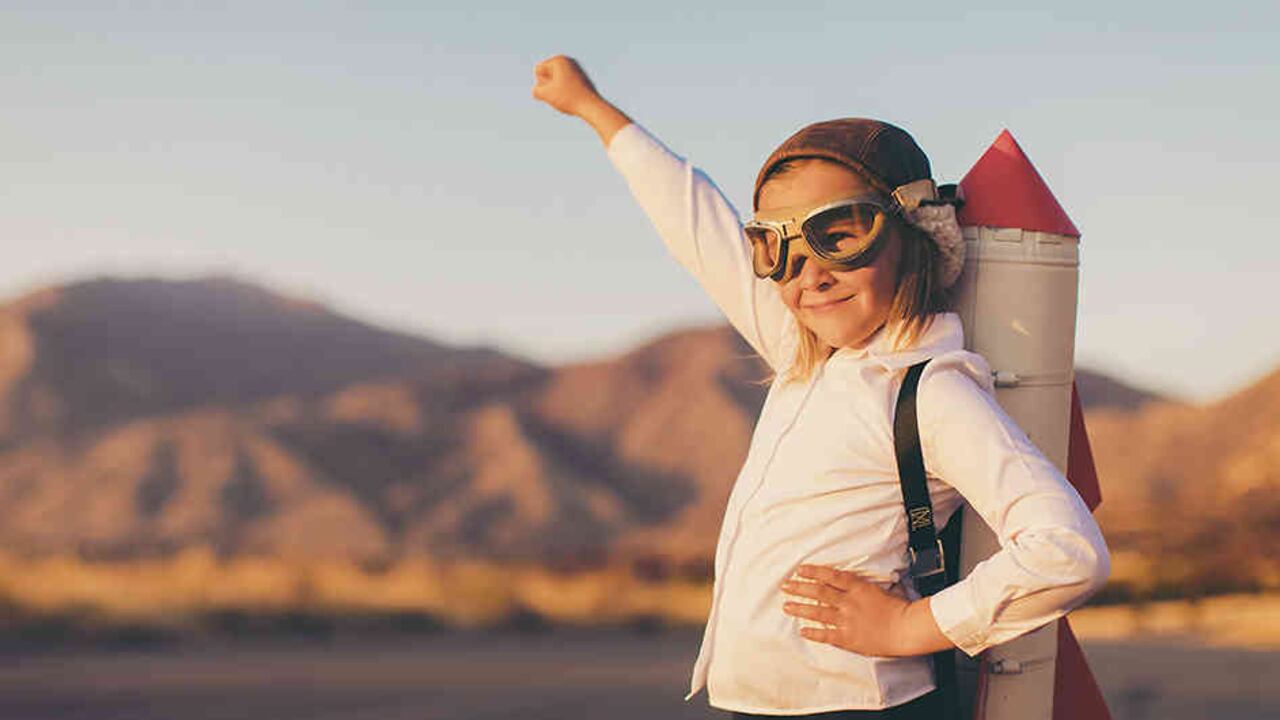 "Cultivemos en las niñas conciencia de amar con pasión lo que son", escribe Paula Rincón.