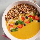 SMOOTHIE BOWL CON CÚRCUMA, JENGIBRE Y BANANO