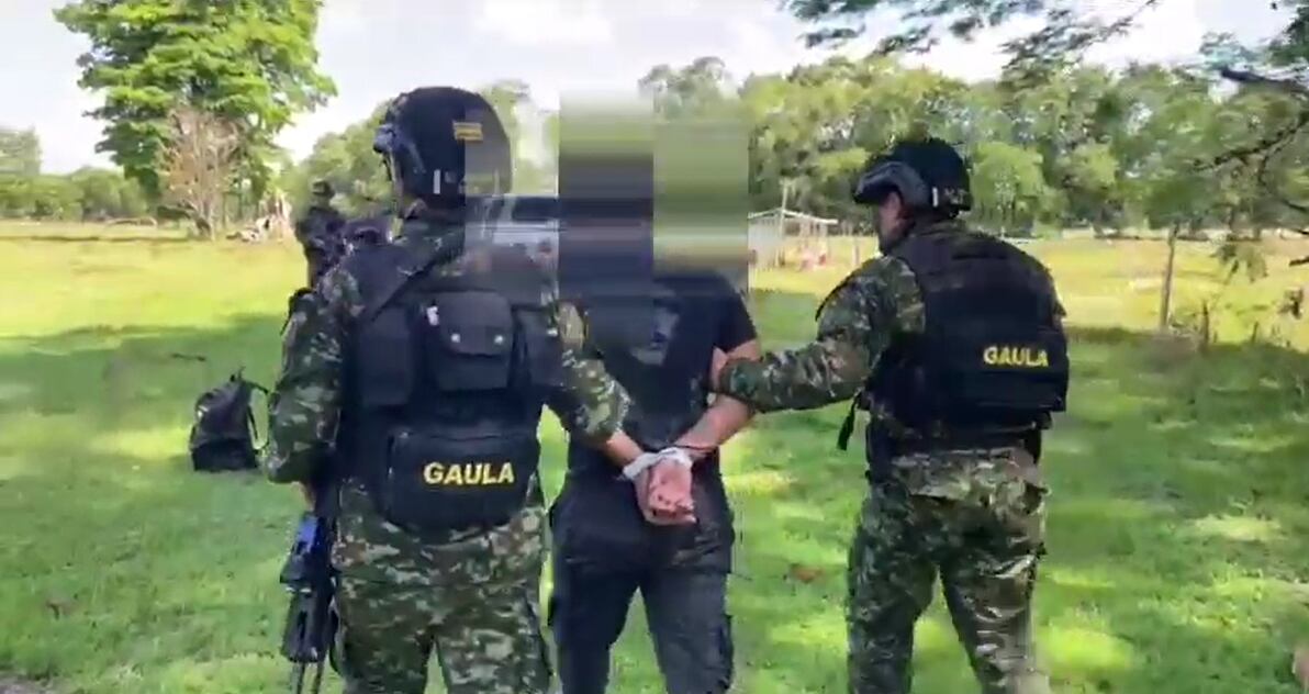 Capturan a dos hombres que se hacían pasar como integrantes del ELN para extorsionar a ganaderos en Santander