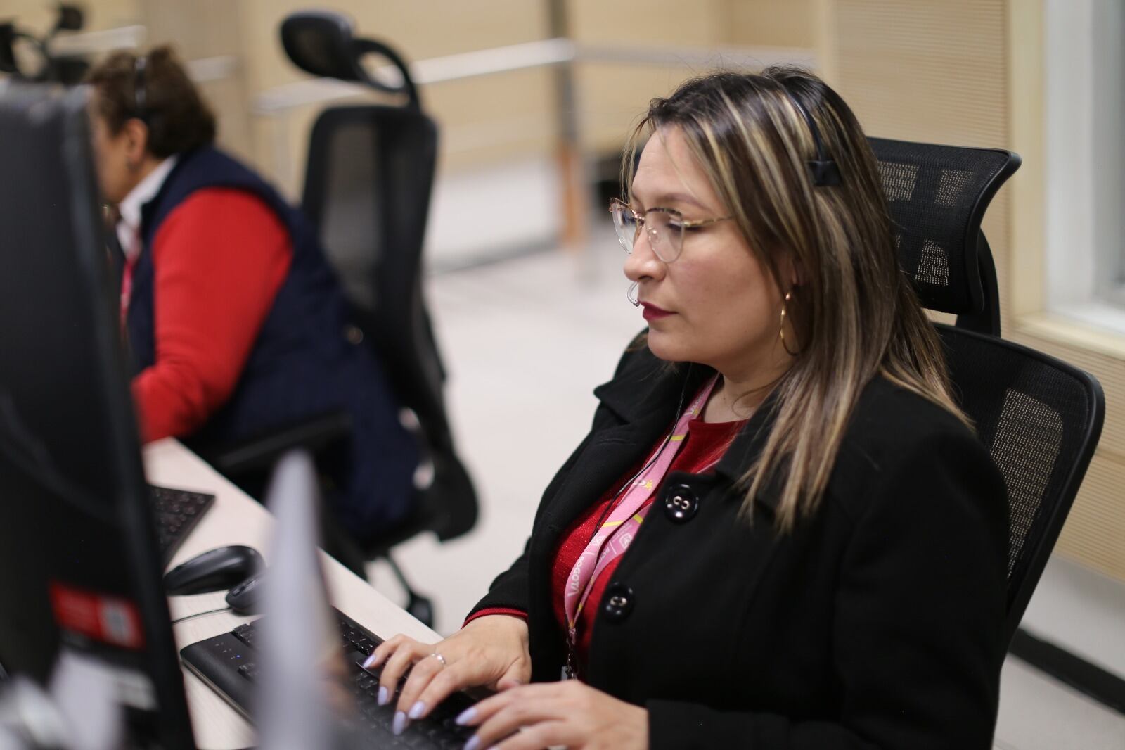 De 2 a 4 segundos es el tiempo promedio en que los operadores de la Línea 123 contestan una llamada,