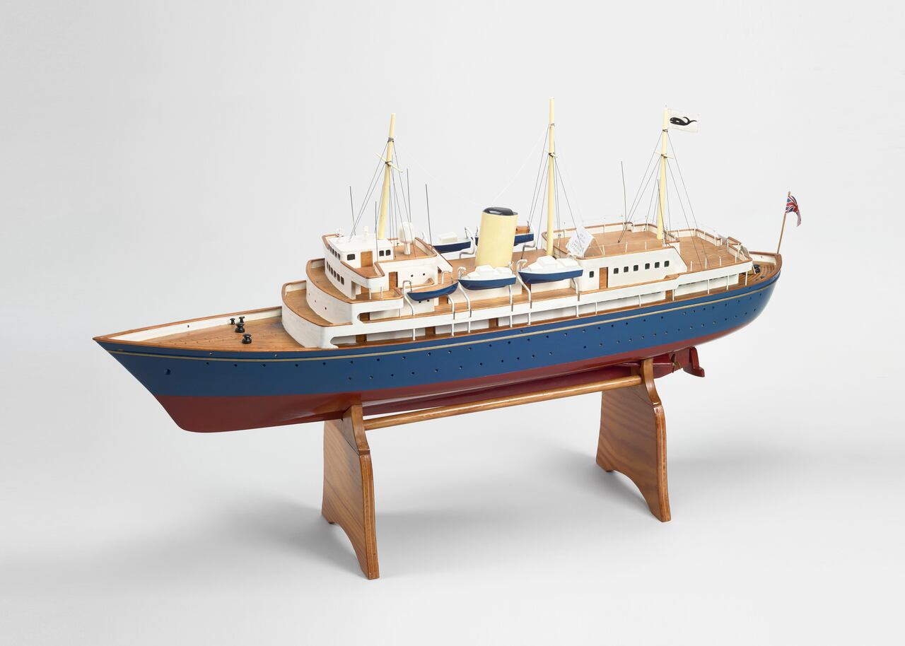 Un modelo a escala del Britannia, cuas travesías marcaron una época en la historia de la realeza.