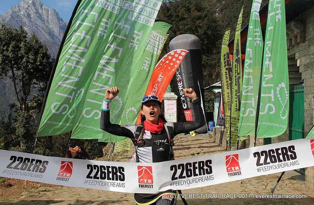 Diana Ramírez la única Colombiana y Latinoamericana en participar en la séptima versión del Everest Trail Race una de las carreras mas difíciles del mundo. foto: Ian Corless.