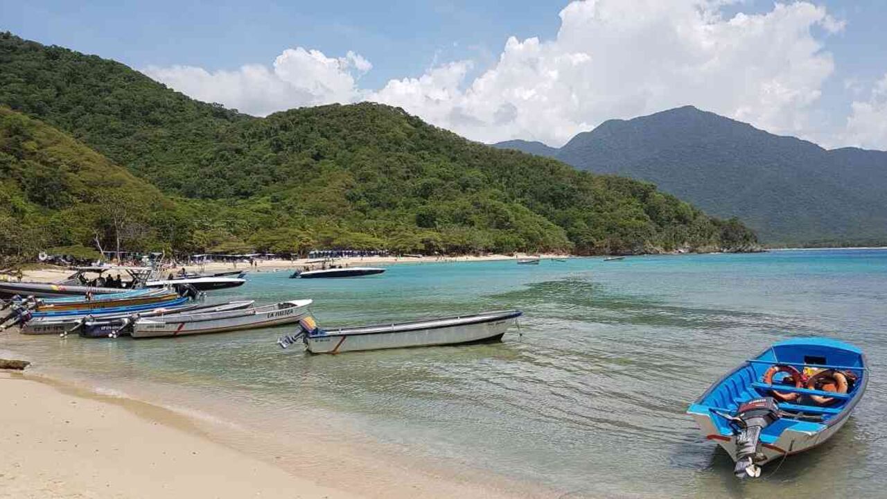 Bañista perdió la vida en Santa Marta cuando intentó salvar a su hijo. Imagen de referencia de playa.