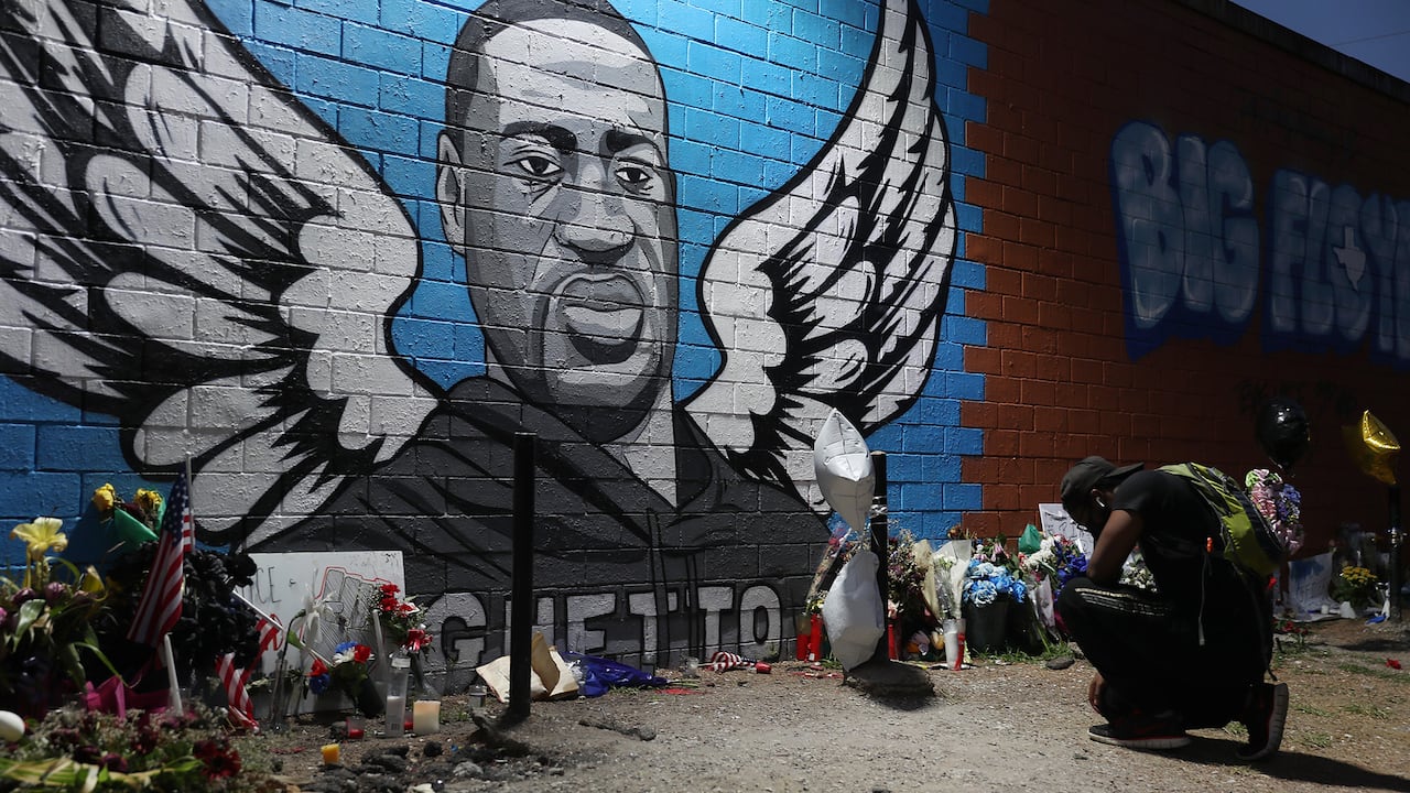 La imagen de George Floyd se volvió un símbolo de la lucha contra la injusticia racial.