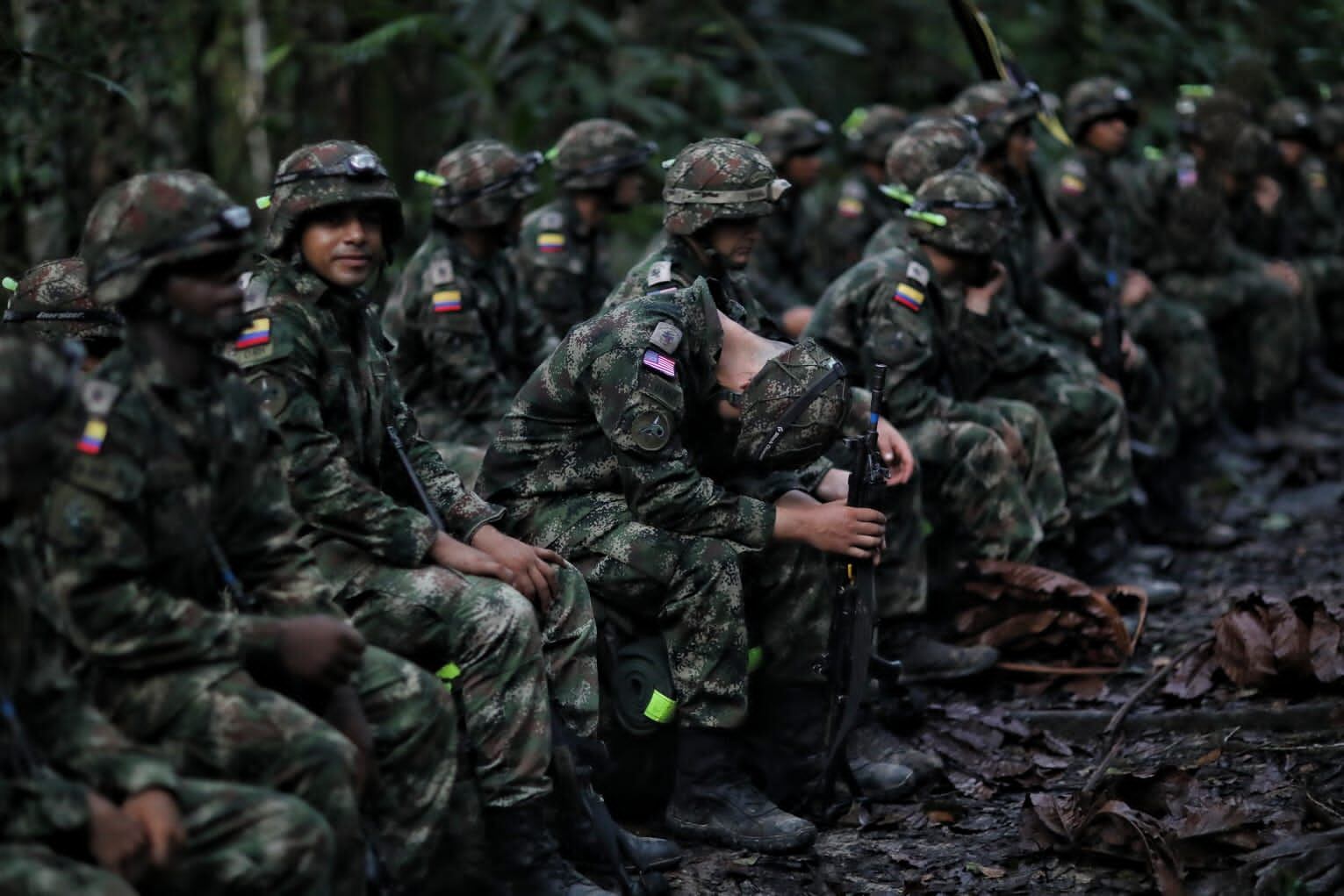 Curso de lanceros en la selva amazónica