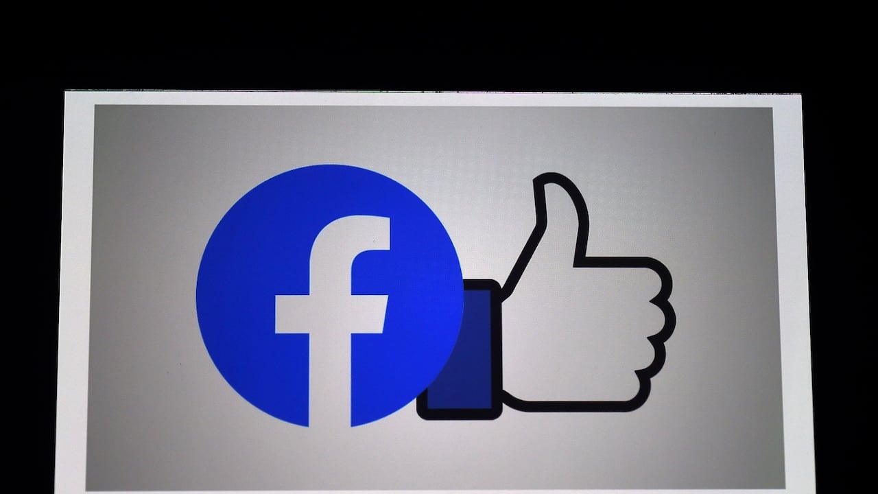 ¡Adiós a los likes! Facebook quitará el botón Me Gusta de las páginas públicas