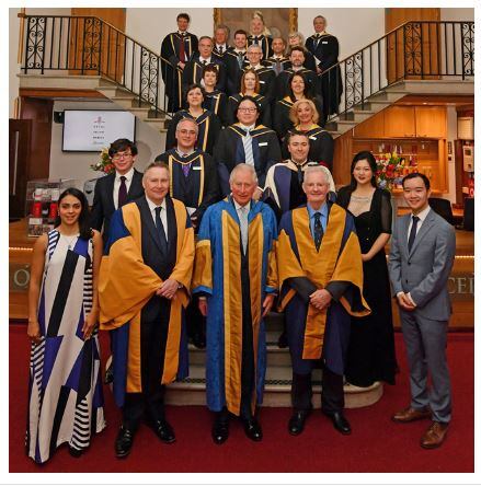 Julieth Lozano recibió el Premio del Presidente, el cual da el Rey de Inglaterra a los mejores músicos del Royal College of Music.