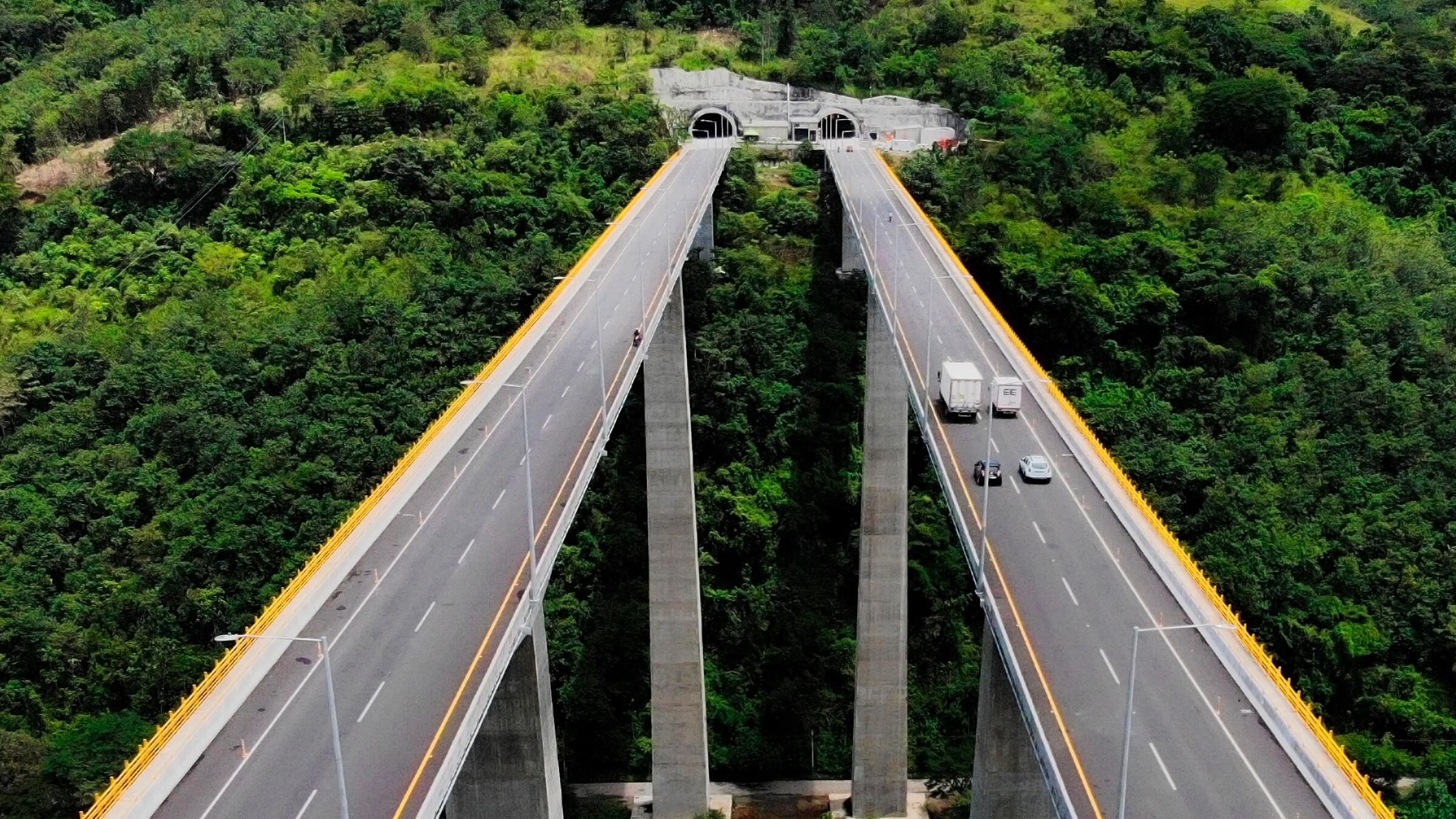 394.400 árboles sembrados en los últimos tres años en zonas aledañas a los
proyectos de Odinsa entre acciones voluntarias y de compensación.