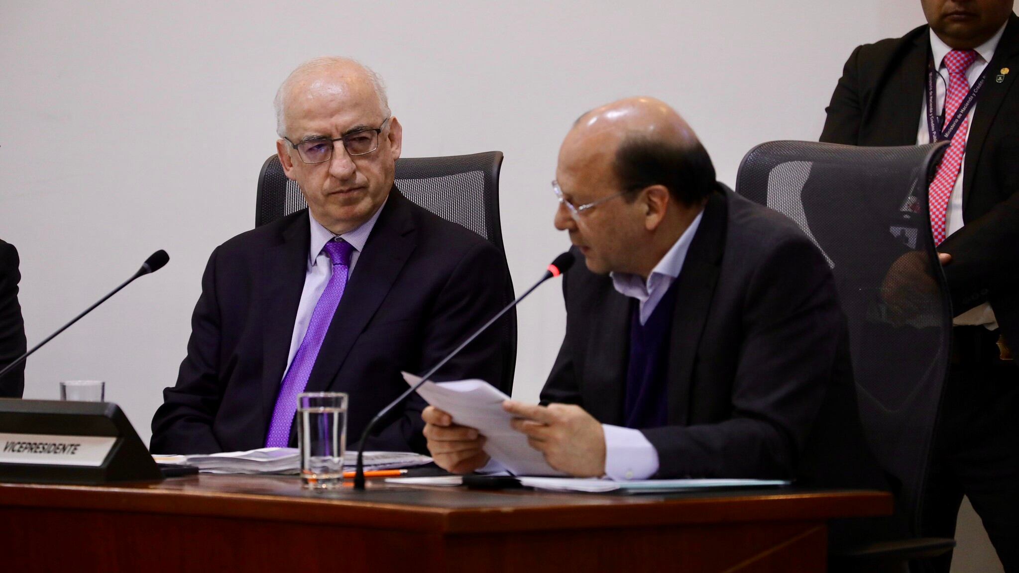 El gerente del Banco de la República pidió al Gobierno Petro que respete a sus codirectores.